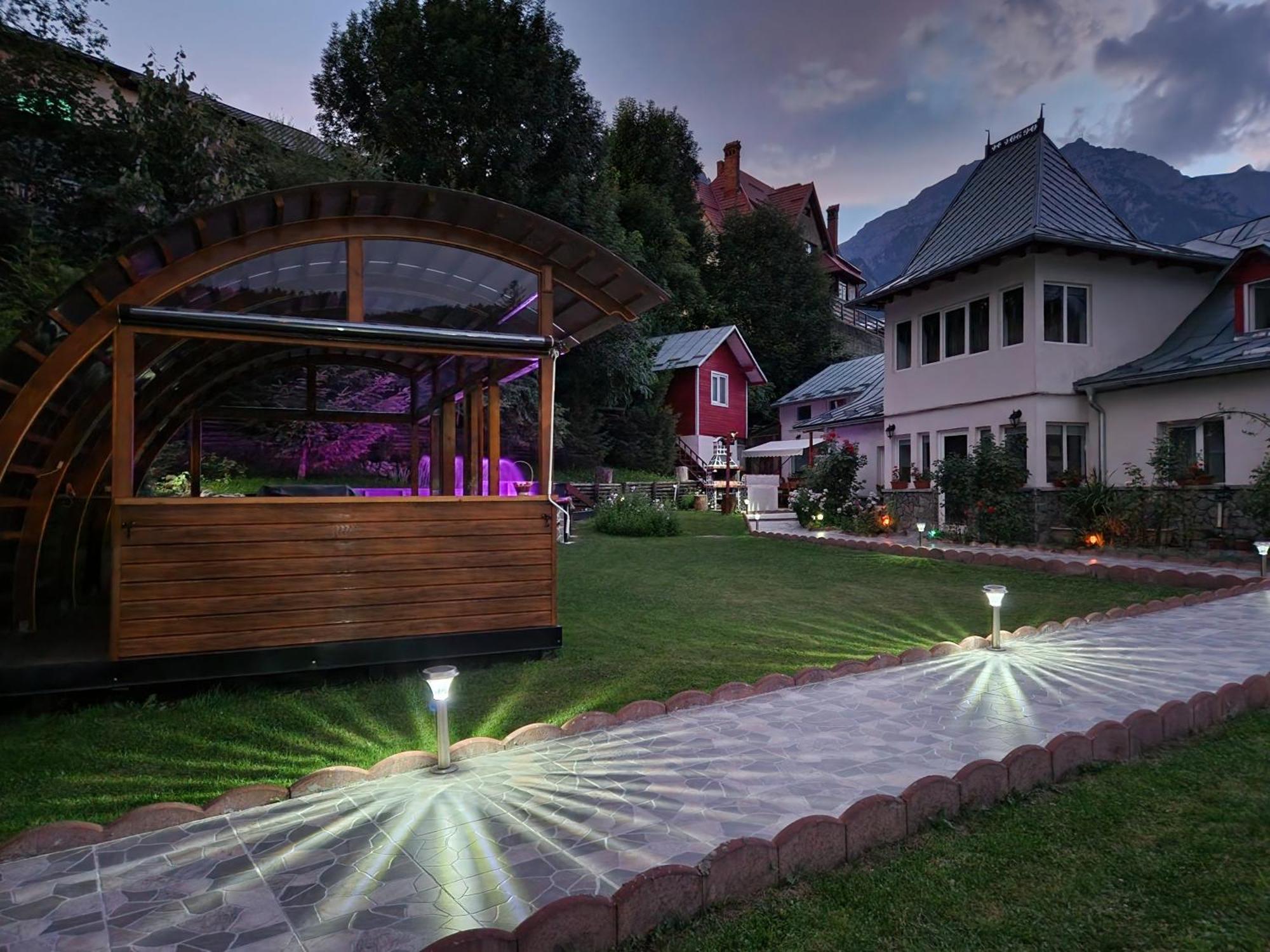 Casa Turta Dulce Hotel Buşteni Eksteriør billede