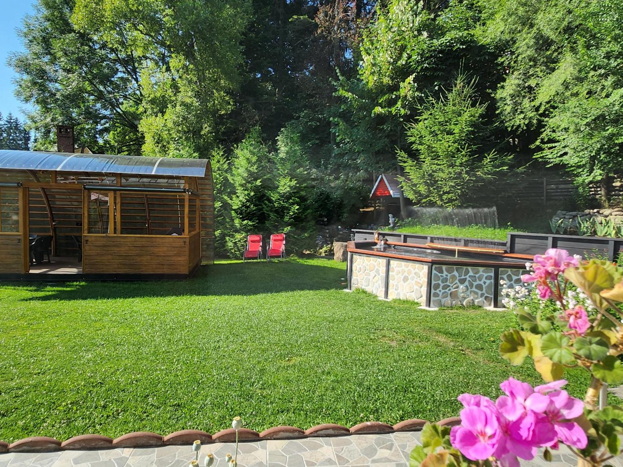 Casa Turta Dulce Hotel Buşteni Eksteriør billede